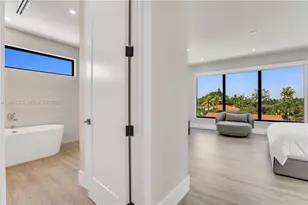 8826 Froude Ave, Surfside, FL 33154 - Photo 41