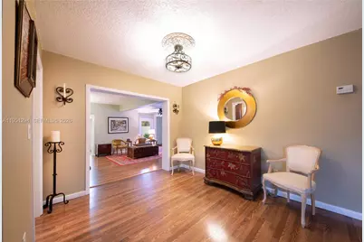 6661 SW 6th St, Pembroke Pines, FL 33023 - Photo 11