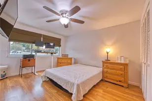 6661 SW 6th St, Pembroke Pines, FL 33023 - Photo 15