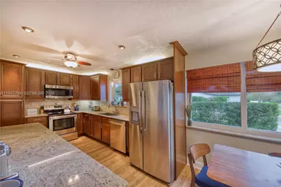 6661 SW 6th St, Pembroke Pines, FL 33023 - Photo 7