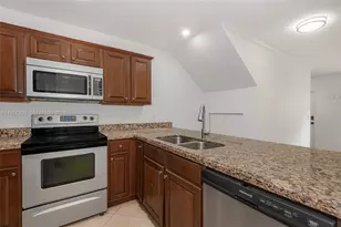 1000 Palm Trail, Delray Beach, FL 33483 - Photo 9