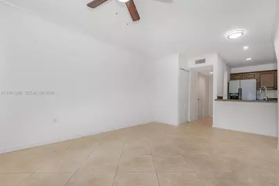 1000 Palm Trl #6, Delray Beach, FL 33483 - Photo 3