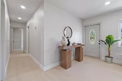 511 SW 72nd Ave, North Lauderdale, FL 33068 - Photo 9