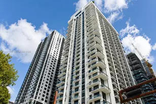 11 NE 6th St, Miami, FL 33132 - Photo 29