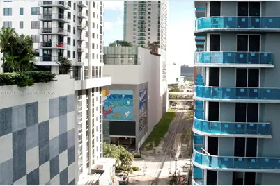 11 NE 6th St #1109, Miami, FL 33132 - Photo 27