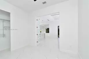 843 S Burns Ave S, Lehigh Acres, FL 33974 - Photo 19