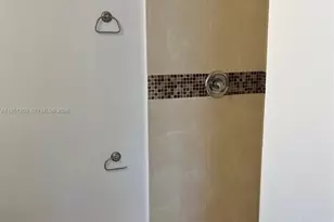 842 NE 209th St, Miami, FL 33179 - Photo 13