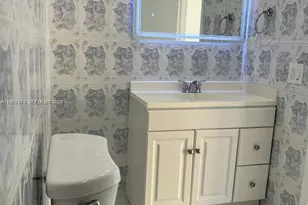 309 S Royal Poinciana Blvd, Miami Springs, FL 33166 - Photo 9