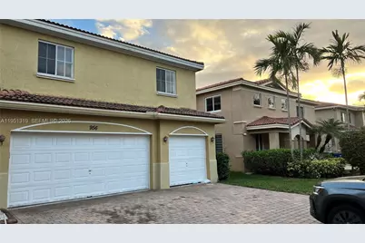 956 NW 206th Ter, Miami Gardens, FL 33169 - Photo 5