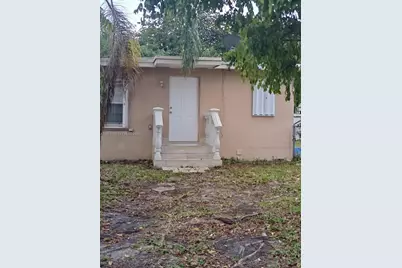 13520 NW 11th Ave #13520, Miami, FL 33168 - Photo 1