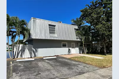 1361 NE 40th Pl #1361, Oakland Park, FL 33334 - Photo 3