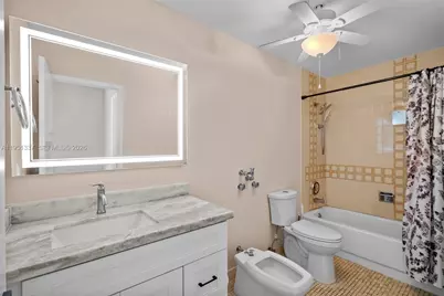 2500 Parkview Dr #2517, Hallandale Beach, FL 33009 - Photo 25