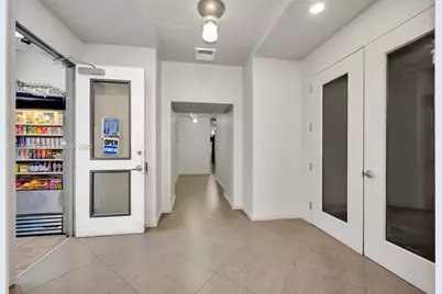 1900 N Bayshore Dr, Miami, FL 33132 - Photo 13