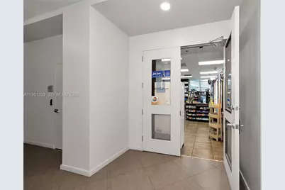 1900 N Bayshore Dr, Miami, FL 33132 - Photo 15