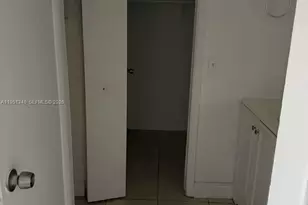 4495 NW 9th St, Miami, FL 33126 - Photo 7