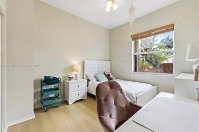 2243 SE 14th Cir, Homestead, FL 33035 - Photo 15