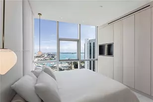 851 NE 1st Ave, Miami, FL 33132 - Photo 9