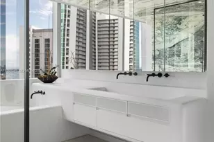 851 NE 1st Ave, Miami, FL 33132 - Photo 65