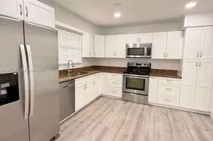 7064 Woodmont Ave, Tamarac, FL 33321 - Photo 13