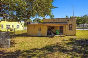 8620 NW 17th Ave, Miami, FL 33147 - Photo 3