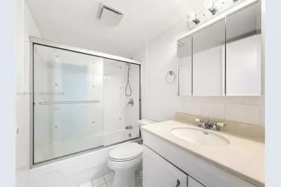 2412 NE 11th St #160, Hallandale Beach, FL 33009 - Photo 21