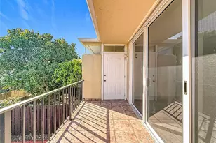 2412 NE 11th St, Hallandale Beach, FL 33009 - Photo 13