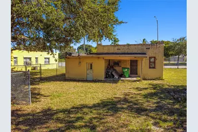 8610 NW 17th Ave, Miami, FL 33147 - Photo 3