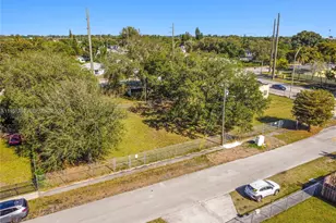 8610 NW 17th Ave, Miami, FL 33147 - Photo 11