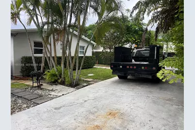 4250 SW 71st Ave, Miami, FL 33155 - Photo 1