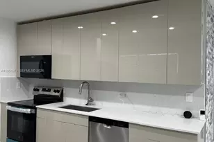 635 N 28th Ave, Hollywood, FL 33020 - Photo 3