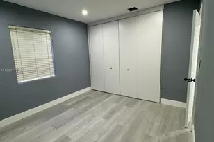 635 N 28th Ave, Hollywood, FL 33020 - Photo 11