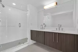 7751 NW 107th Ave, Doral, FL 33178 - Photo 17