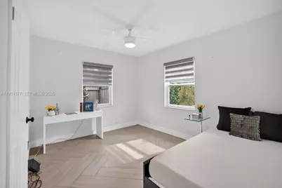 101 NE 47th Ct, Oakland Park, FL 33334 - Photo 11