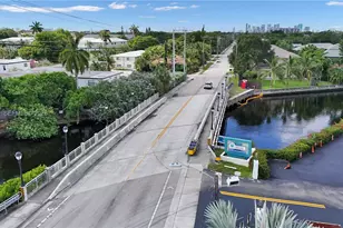 424 NE 27th Dr, Wilton Manors, FL 33334 - Photo 31