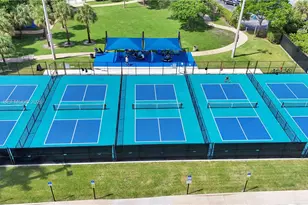 424 NE 27th Dr, Wilton Manors, FL 33334 - Photo 45