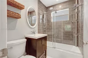 424 NE 27th Dr, Wilton Manors, FL 33334 - Photo 11