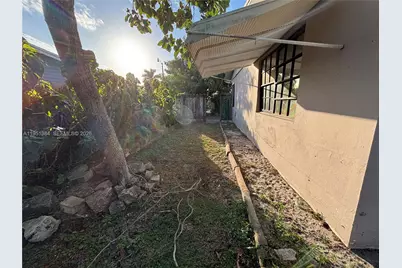 2510 NE 9th Ter, Pompano Beach, FL 33064 - Photo 29