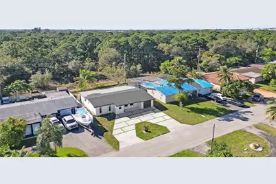 8436 Southampton Dr, Miramar, FL 33025 - Photo 71