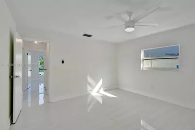 8436 Southampton Dr, Miramar, FL 33025 - Photo 45