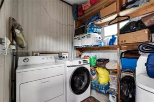 21771 NW 6th St, Pembroke Pines, FL 33029 - Photo 13