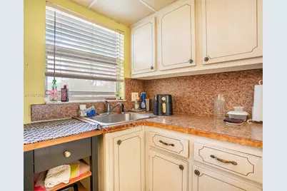 8861 Sunrise Lakes Blvd #106, Sunrise, FL 33322 - Photo 11