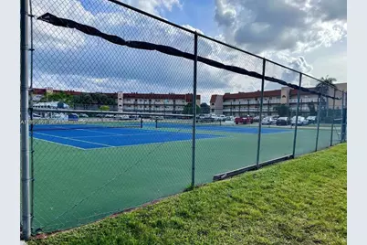 8861 Sunrise Lakes Blvd #106, Sunrise, FL 33322 - Photo 25