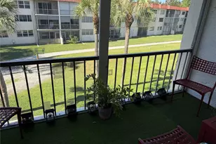 8911 S Hollybrook Blvd, Pembroke Pines, FL 33025 - Photo 15