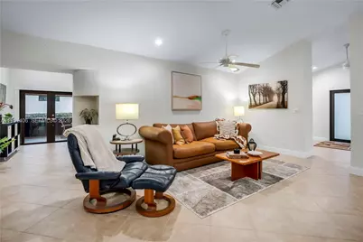 2751 SW 137th Ter, Davie, FL 33330 - Photo 11