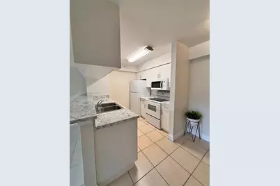 450 S Park Rd #5-104, Hollywood, FL 33021 - Photo 3