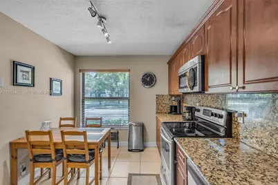 1210 NW 99th Ave #66, Pembroke Pines, FL 33024 - Photo 9