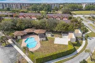 1210 NW 99th Ave, Pembroke Pines, FL 33024 - Photo 33