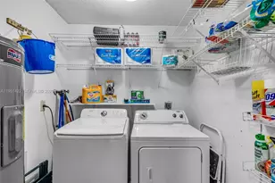 1210 NW 99th Ave, Pembroke Pines, FL 33024 - Photo 23