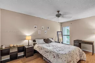 1210 NW 99th Ave, Pembroke Pines, FL 33024 - Photo 21