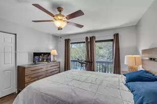 1210 NW 99th Ave, Pembroke Pines, FL 33024 - Photo 13